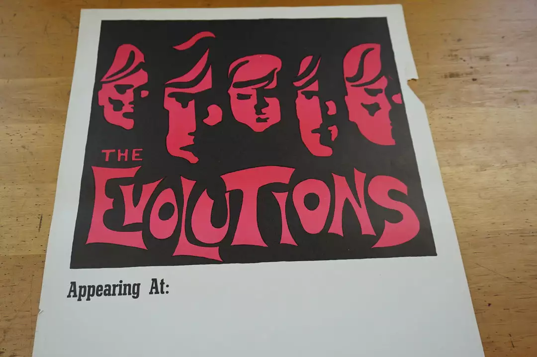 Sold Out Posters Gig Posters The Evolutions - Limited Edition Vintage Poster Jack Green 5 Sold Out Posters Gig Posters The Evolutions - Limited Edition Vintage Poster Jack Green