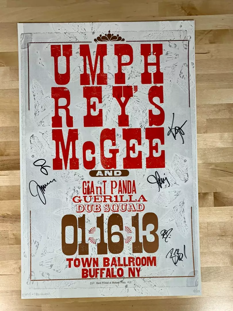 Mohawk Press Umphrey's McGee - 2013 Poster Buffalo, NY Band Signed 47/215 4 Mohawk Press Umphrey's McGee - 2013 Poster Buffalo, NY Band Signed 47/215